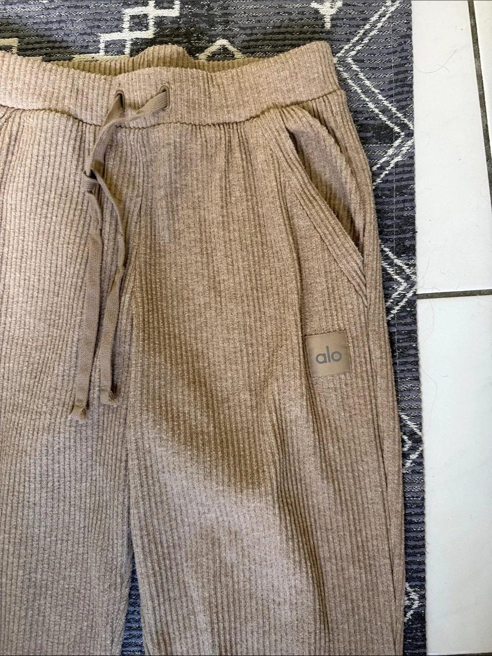 Alo Muse Sweatpants Joggers Gravel Ribbed Fleece Lounge Pants